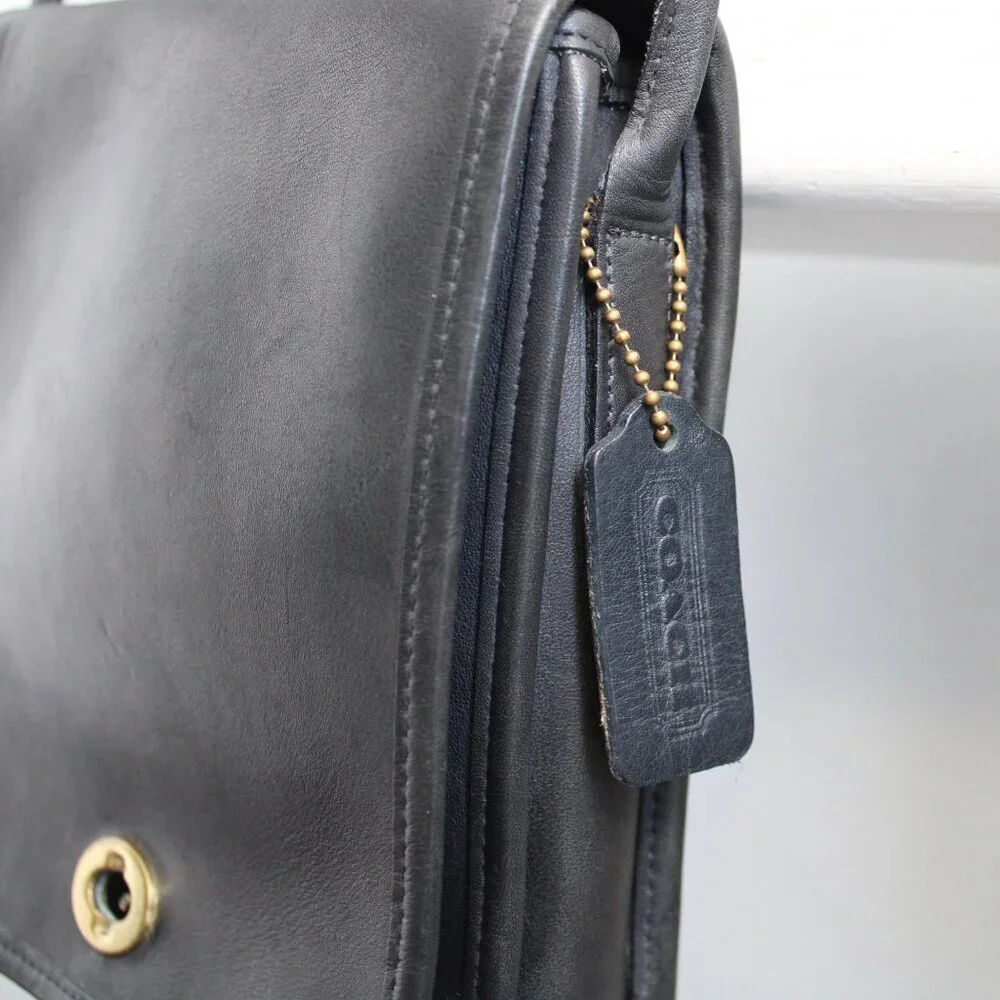 Coach VTG 80s Black Leather Compact Pouch Crossbody Bag Made in the USA 0135-596 - Picture 5 of 9